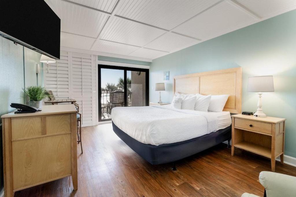 Panoramic Views Oceanfront Tower King Room 2nd Fl, Pawleys Island