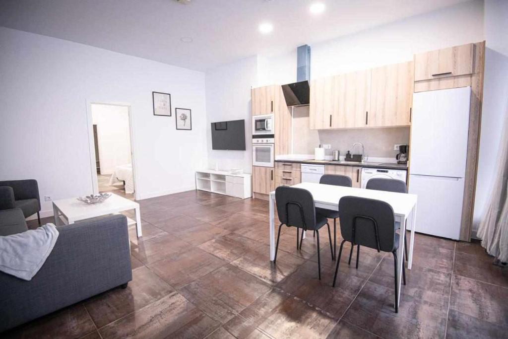 APARTAMENTO ANTONIO LOPEZ - A - 2