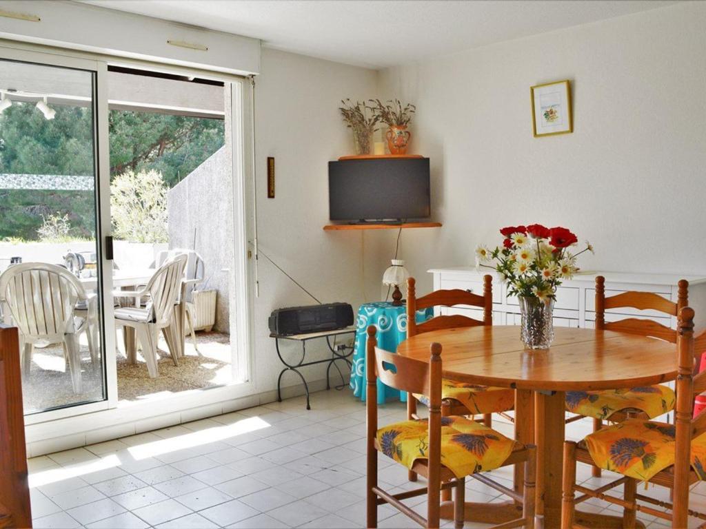 2 Pces, 4 Couchages, Terrasse, Parking, Piscine, Proche Plage et Commerces - Le Lavandou - FR-1-251-558 - 3