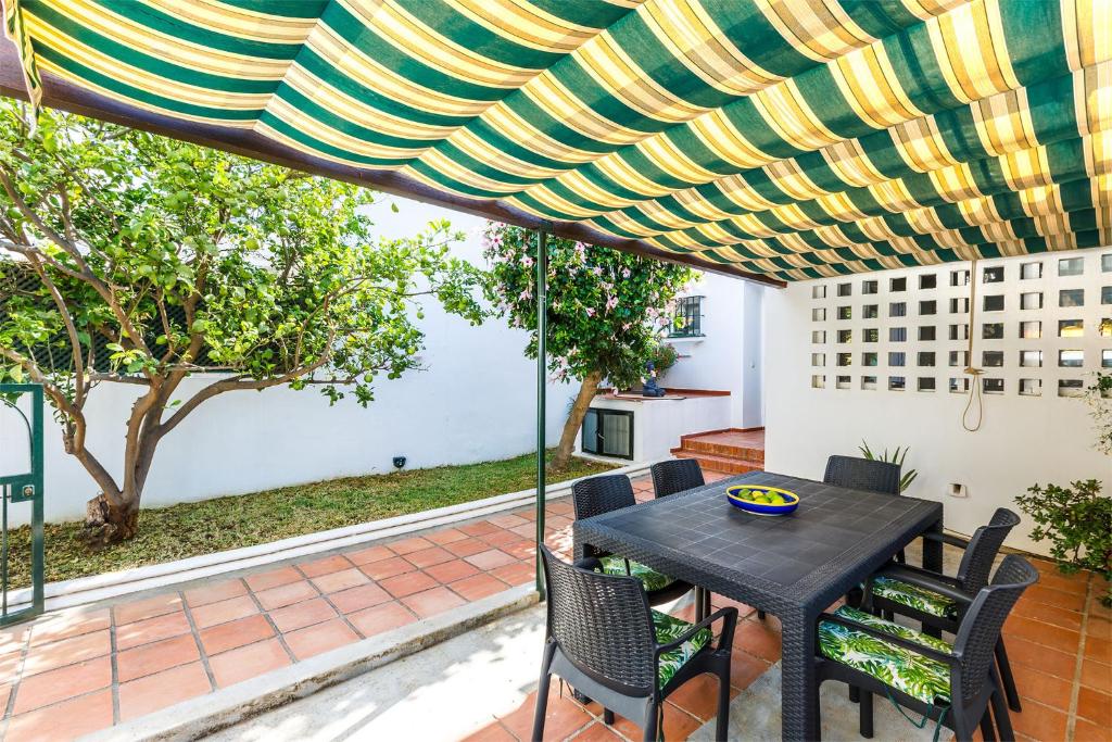 A&N Spacious Family House with Pool & Garden Torre del Mar - 2
