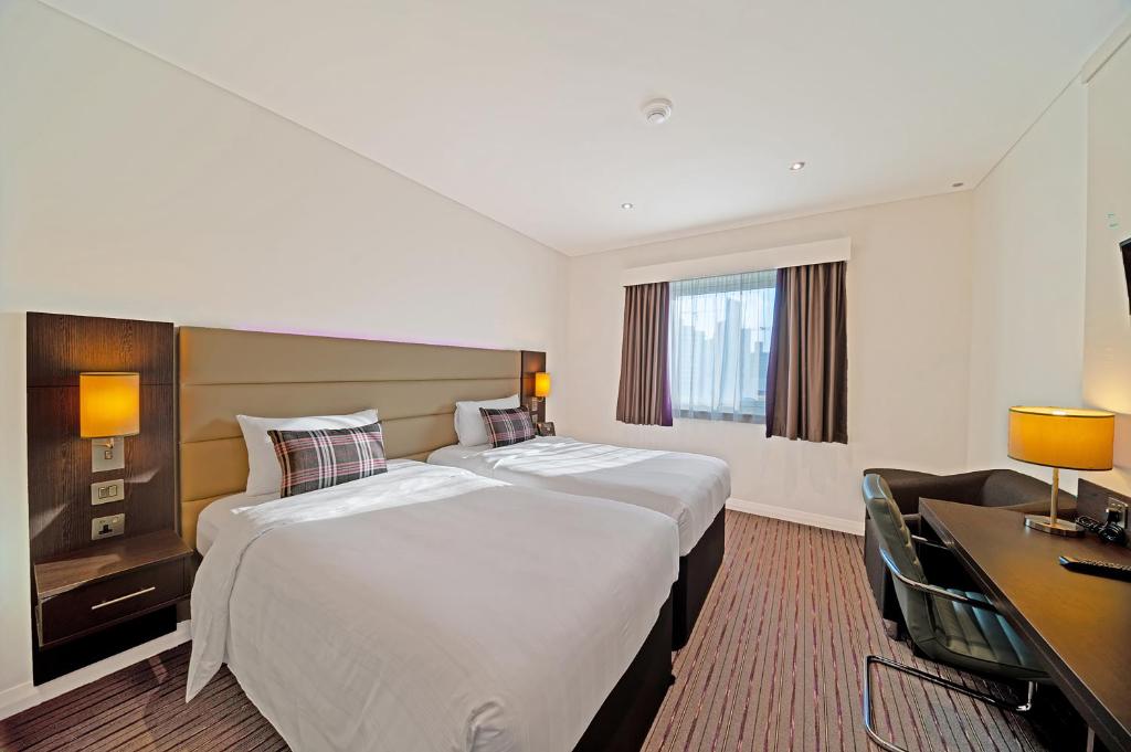 Premier Inn Dubai Al Jaddaf - An Emirates Group Company — Hotel rooms in Dubai