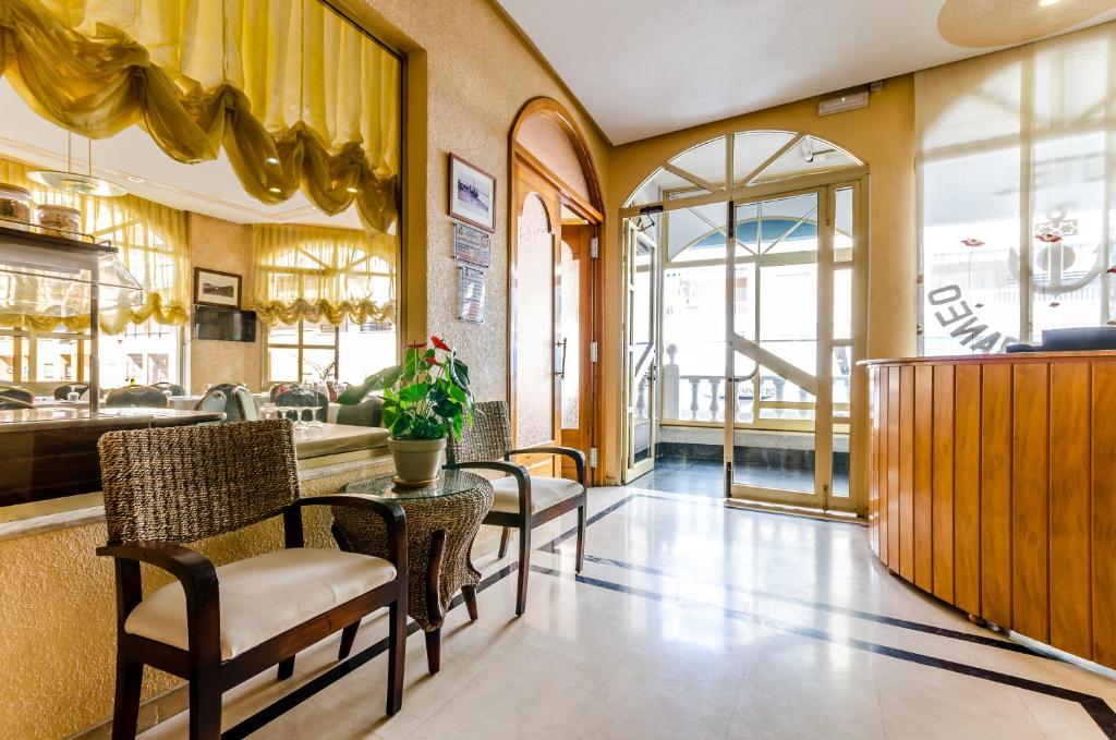 Hotel Mediterraneo photo