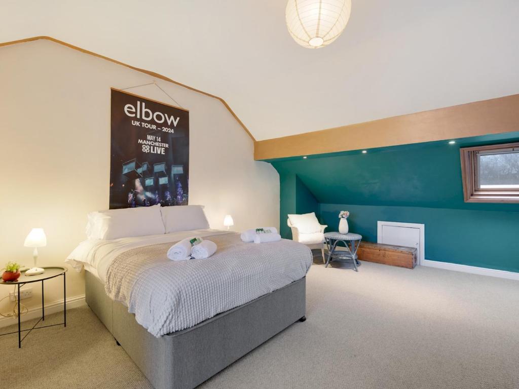 Pass the Keys Spacious 5 Bed House Sleeps up to 12
