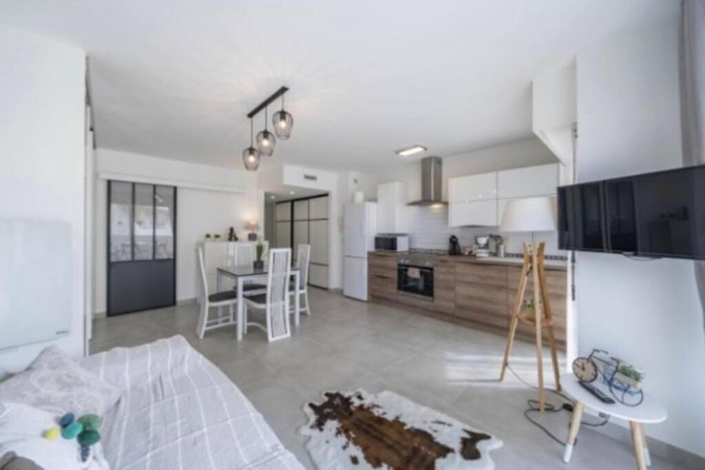 Magnifique studio au pied des plages - 2