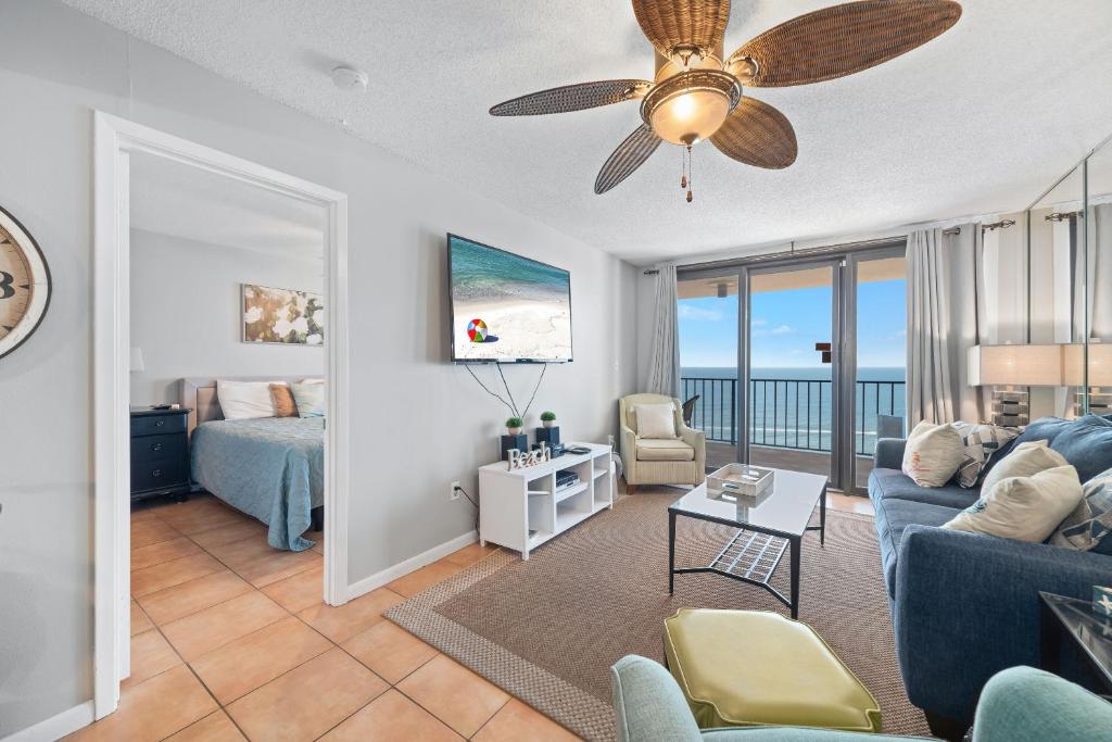 Phoenix 2122, Orange Beach