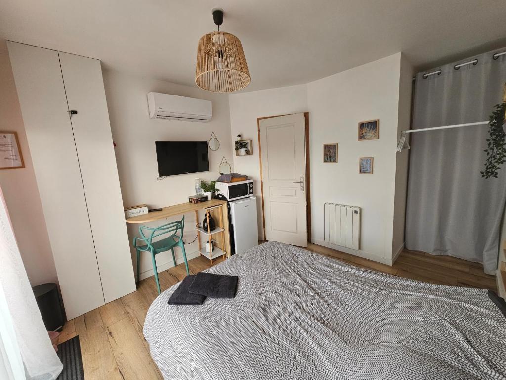Chambre indépendante, privée climatisée avec parking - 3