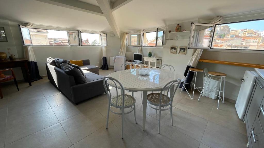 2 Bedroom near March Forville, quiet and convenient, 5 minutes walk from Palais - 2