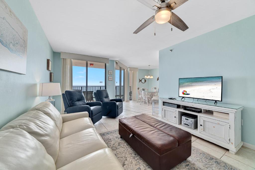 Phoenix V 811, Orange Beach