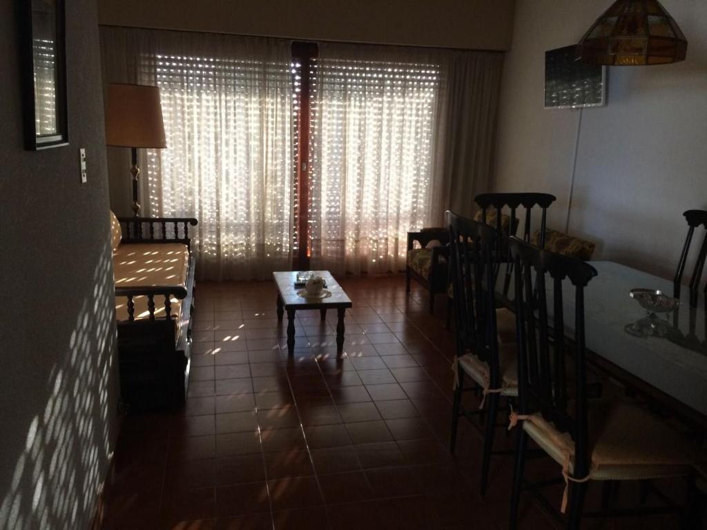 Miramar, Depto 2 ambientes, excelente ubicación, con cochera - 5
