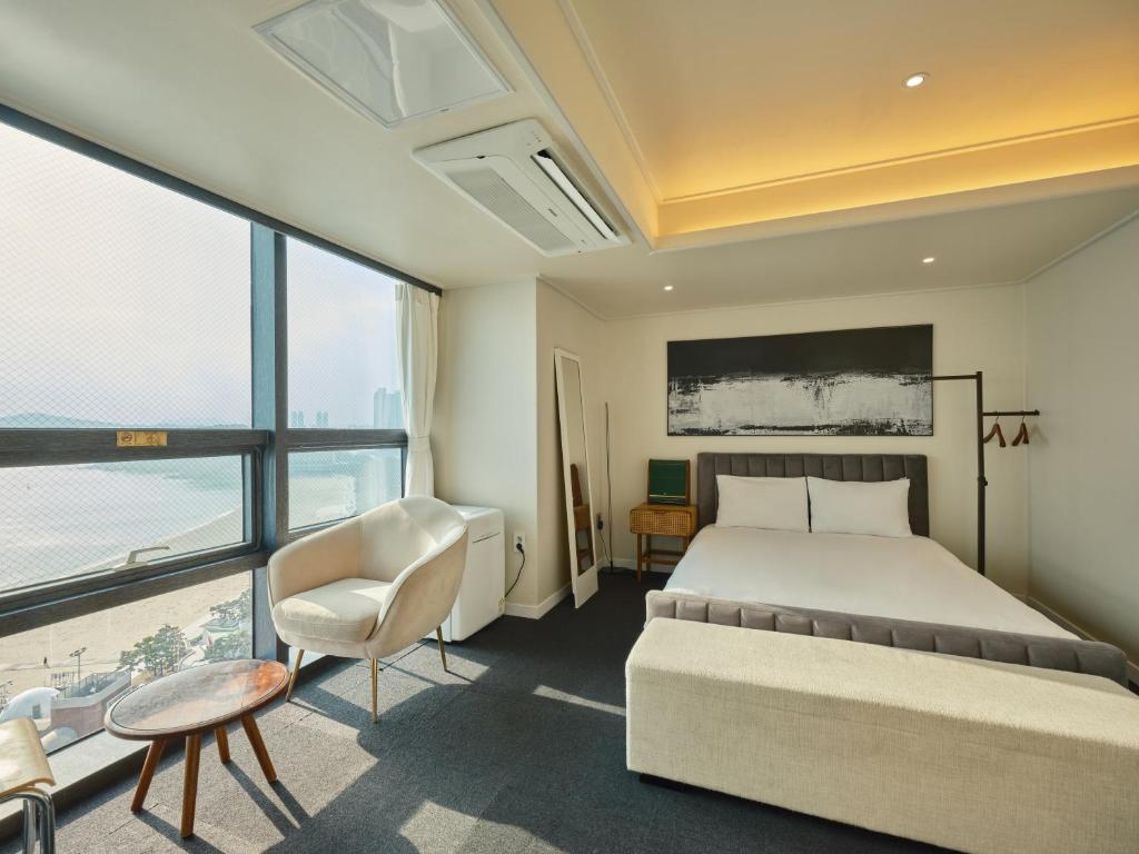 Busan UH SUITE THE HAEUNDAE room
