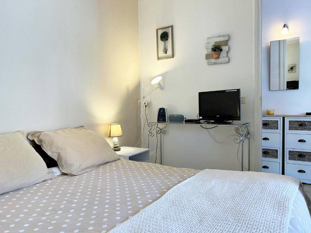Studio pour 4 personnes au cœur du Lavandou avec vue sur les collines - FR-1-251-579 - 4