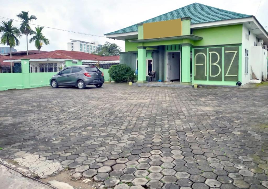 RedDoorz Syariah near Universitas Batanghari Jambi 外観