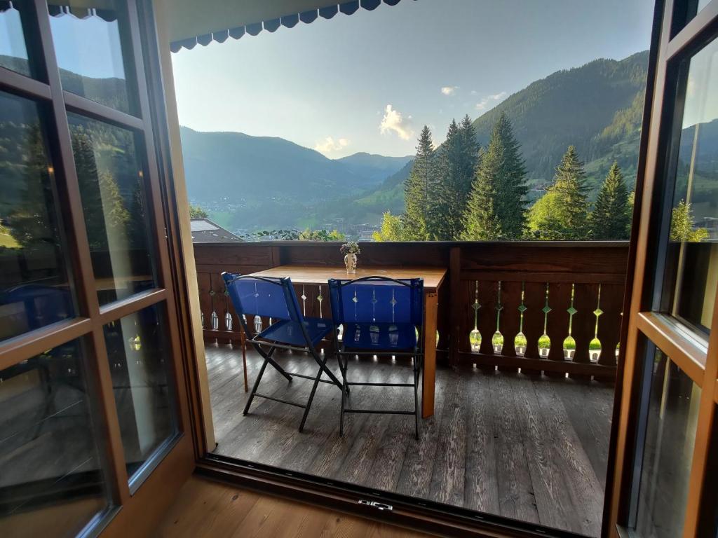 Top location ski-to-door two-bedroom apartment - 5