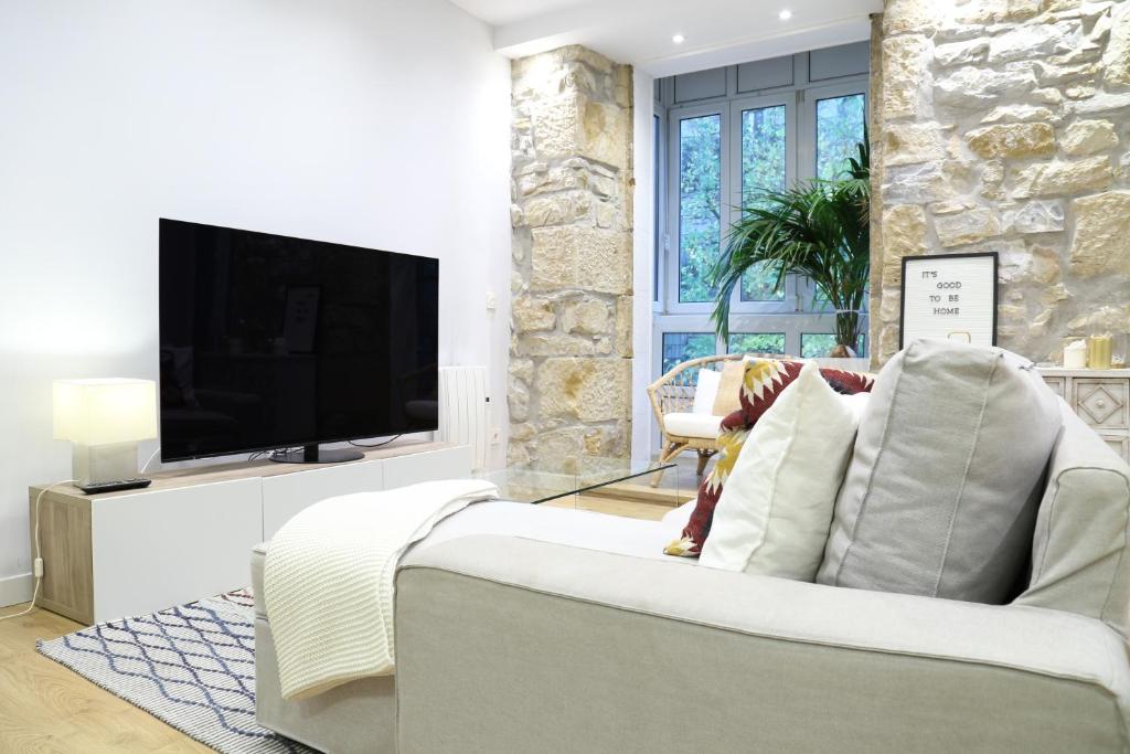 Cozy and centric apartment by Cisan Rentals - 2
