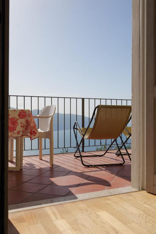 CASA NAVLA' AppartamentI "Ulivi"- "Fiori" -"Velieri"-"Luna"-"Nido"-"Taverna" - 4