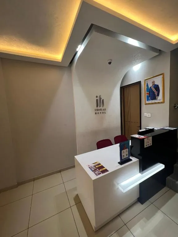 Ixoras Hotel Victoire, hotel in Kinshasa