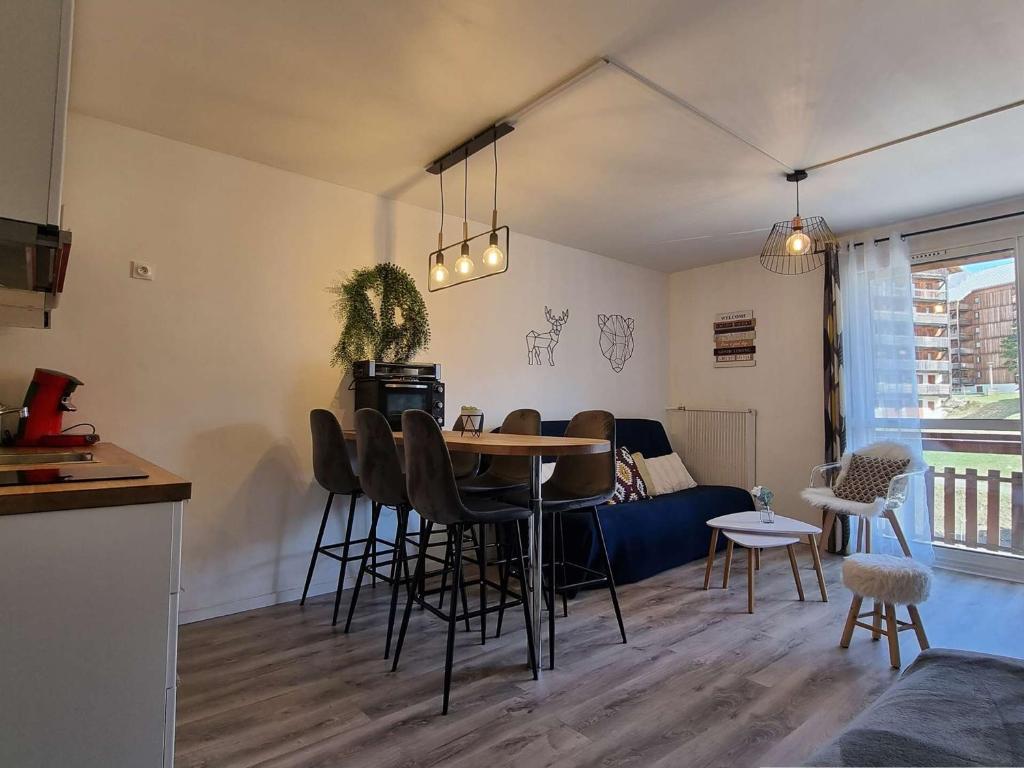 Studio rénové 4 pers. avec WiFi, proche pistes et commerces - SuperDévoluy - FR-1-525-276 - 2