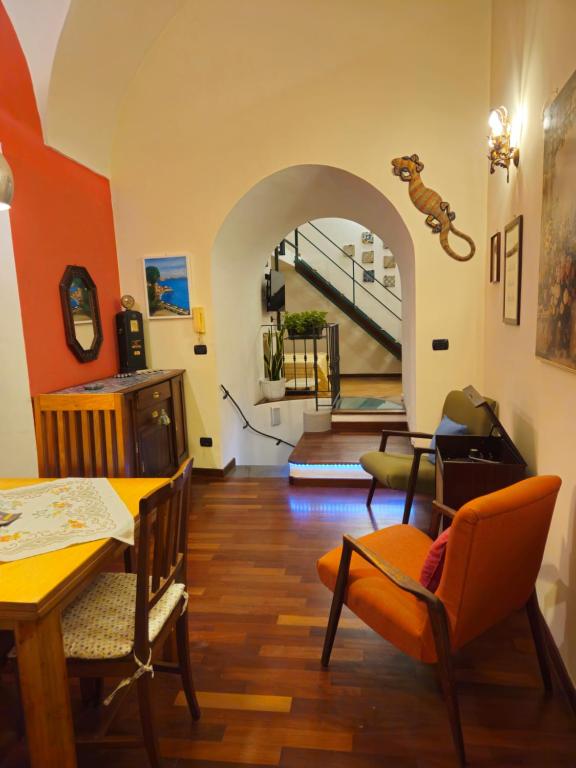 Segreta Catalana, Neapol