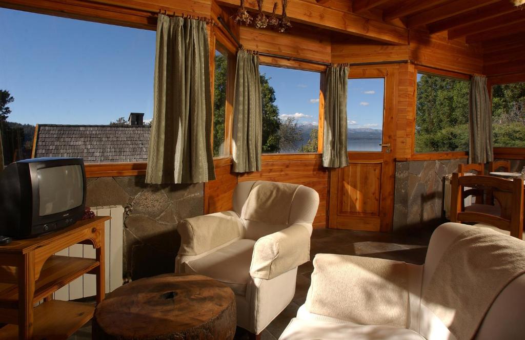 Bungalow (4 Adults), Cabanas Las Marias Del Nahuel in San Carlos de Bariloche