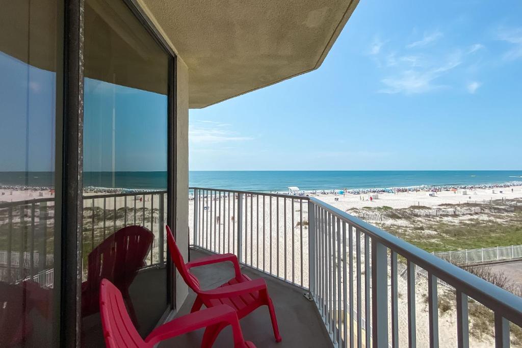 Whaler 3C, Gulf Shores