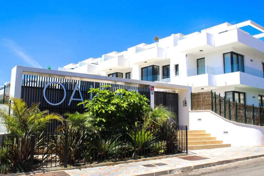 Pass the Keys Casa Ban, Spacious 3 Bedroom Townhouse, Fuengirola