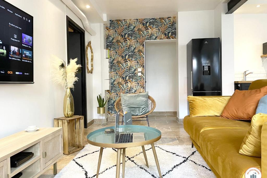 The Central Station - 50m Gare, Rouen