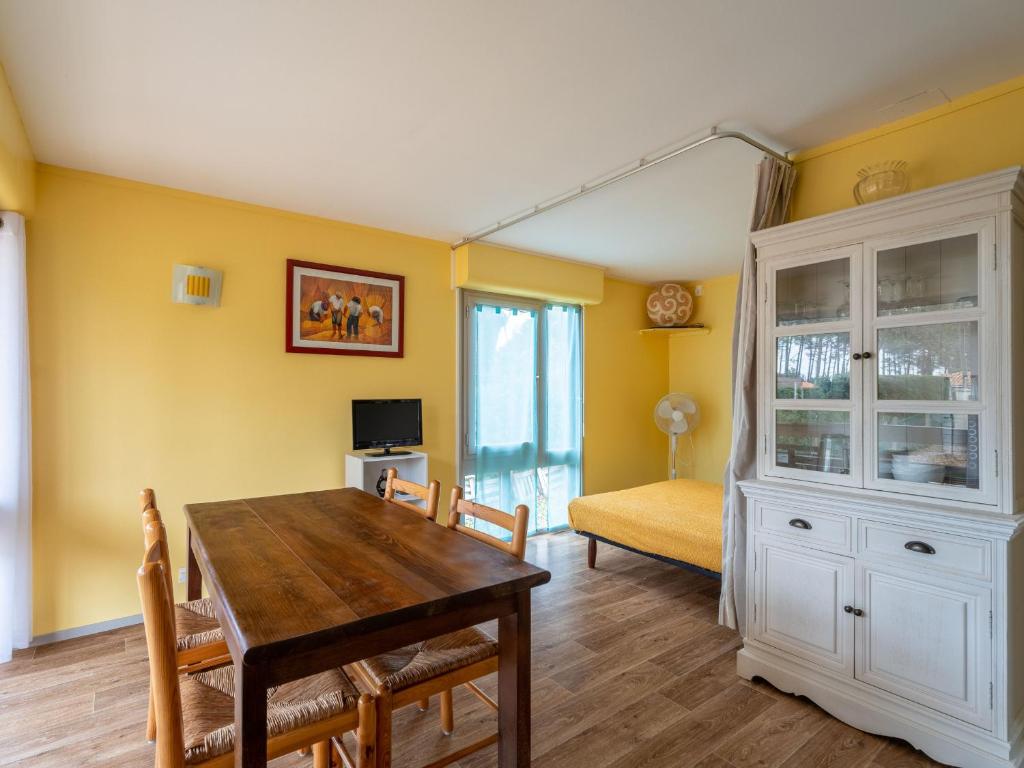 Chalet cosy pour 4 pers à Mimizan, proche plages et pistes cyclables, classé 2 étoiles - FR-1-50-108 - 2