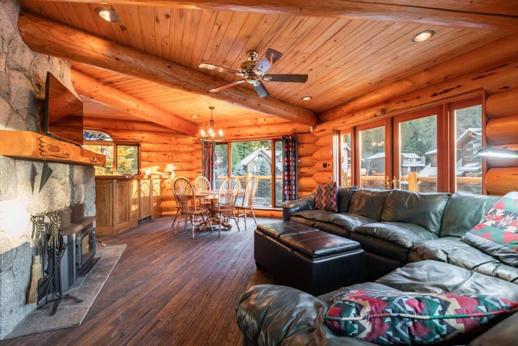 Snowridge Chalet by Outpost Whistler, Whistler