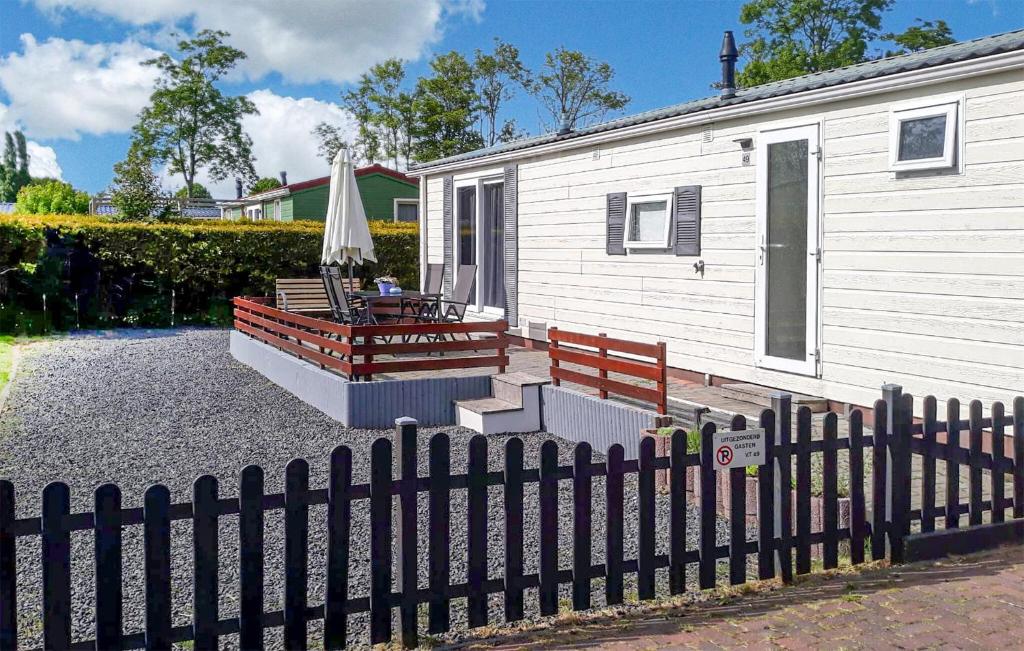 Lovely Stacaravan In Tzummarum, Tzummarum