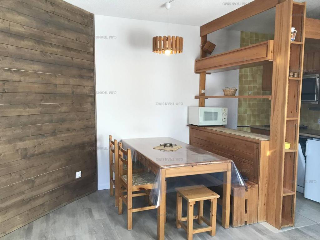 Studio cabine 4 personnes, balcon et accès direct pistes - FR-1-322-562 - 2