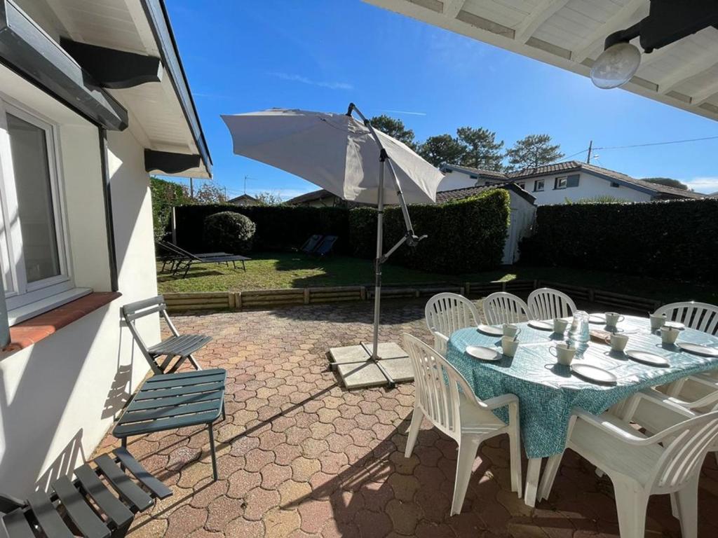 Maison Familiale Près de la Plage avec Grand Jardin et Parking Privé - FR-1-413-108 - 2