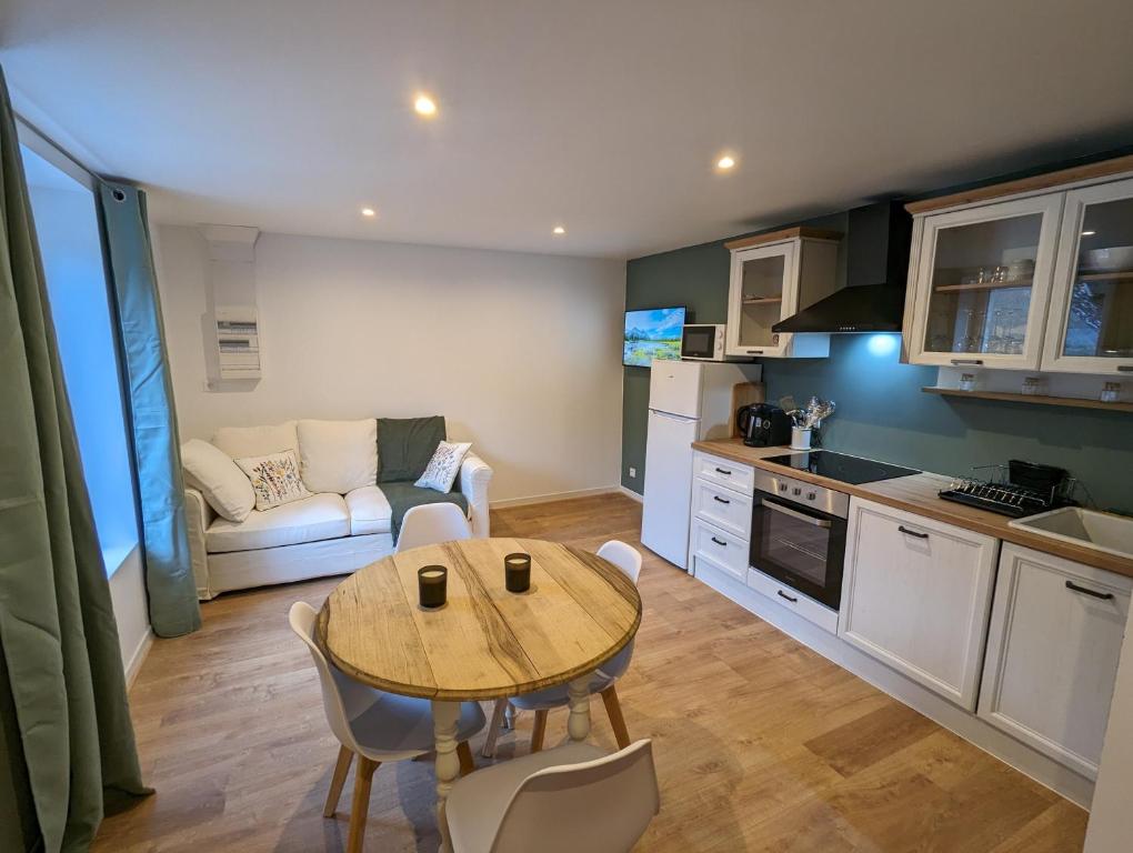 Sur la route de Chenonceau, La Croix-en-Touraine