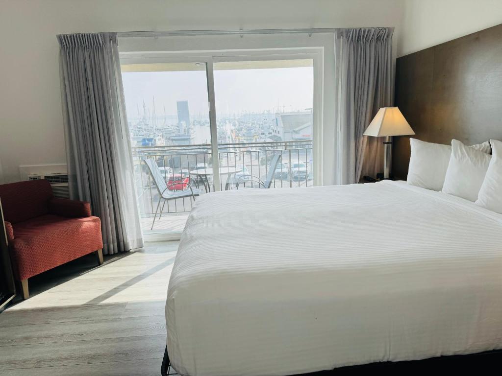 รามาดา บาย วินด์แฮม ซานดิเอโก แอร์พอร์ต (Ramada by Wyndham San Diego Airport)