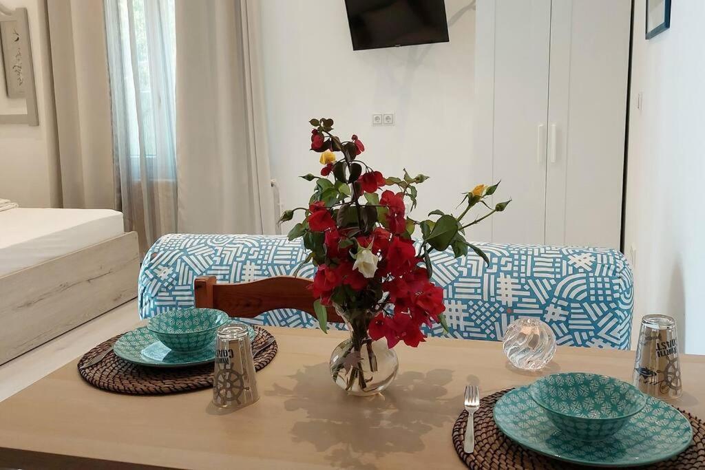 Seaside cushy studio, Kampos