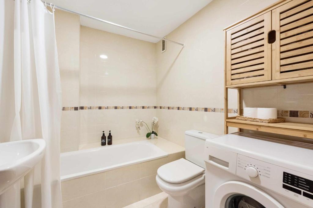 Sunlit apartment "Casa Bonita" with free parking - 4