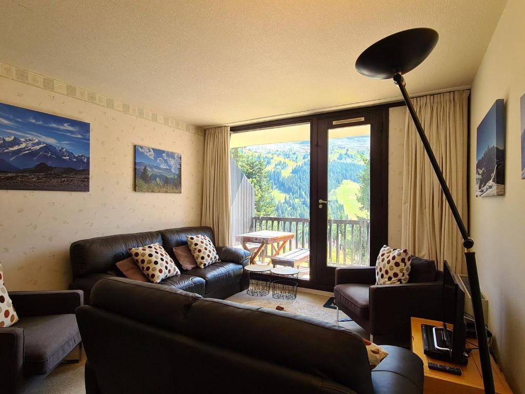 Appartement spacieux au pied des pistes avec balcon et WIFI - FR-1-425-212 - 2