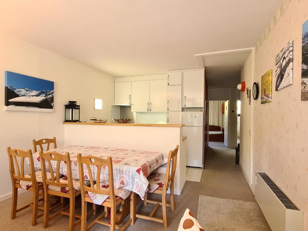 Appartement spacieux au pied des pistes avec balcon et WIFI - FR-1-425-212 - 3