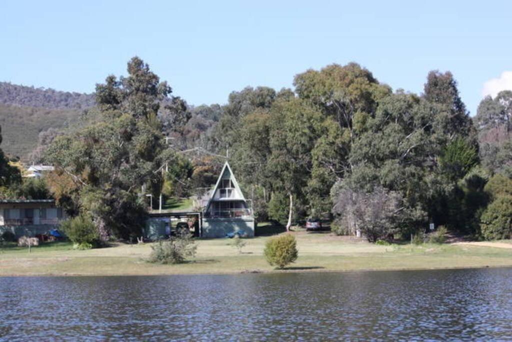 Lake House Howqua- Lake Eildon Frontage