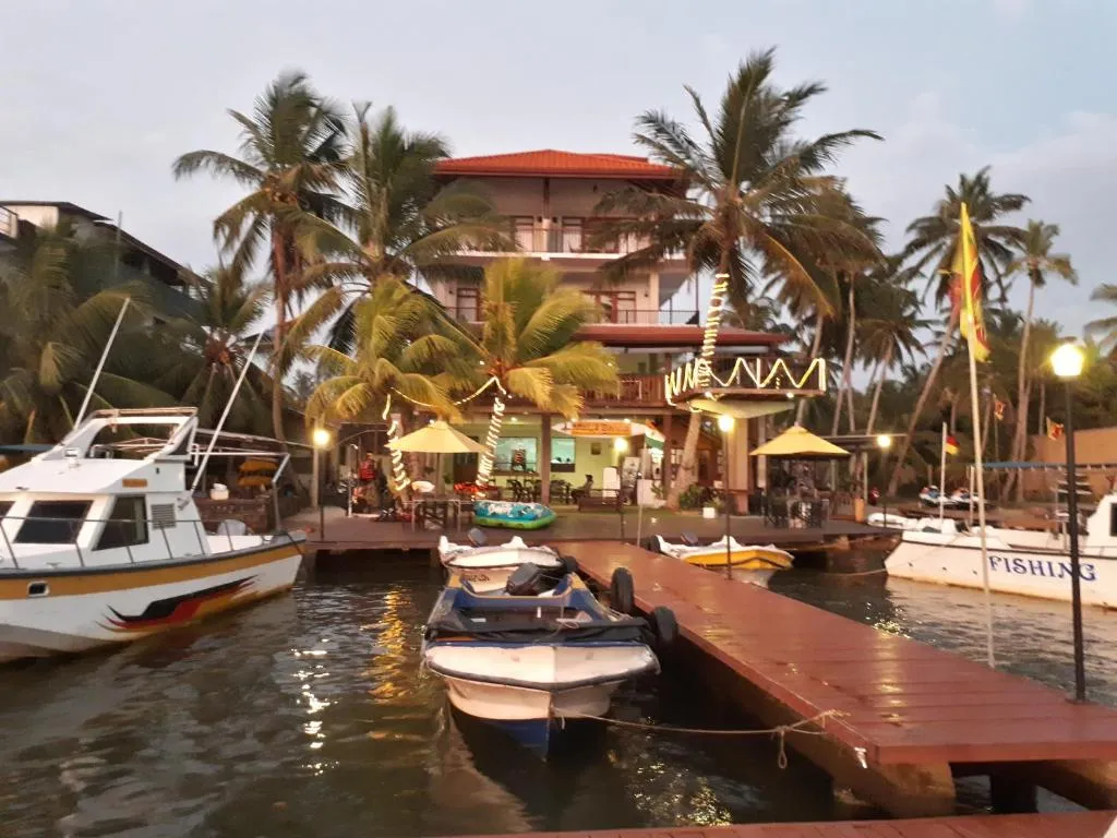 Malu Banna, hotel in Aluthgama