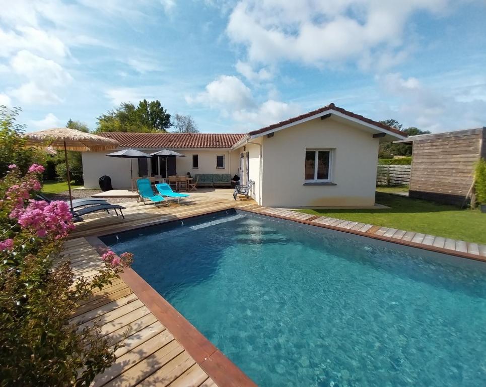 Mimizan Jolie maison moderne avec piscine chauffée 4 Ch et jardin - 1