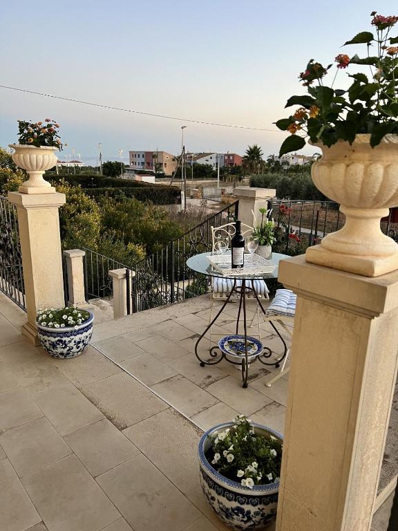 TRAVELLIVING - Sicilian Villa Carnemolla, Marina di Ragusa