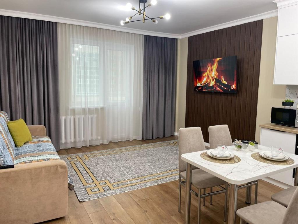 2-х ком Апартамент на Ботаническом, Taldykolʼ