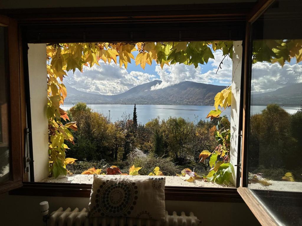 Chambre privée dans Maison Familiale - 3