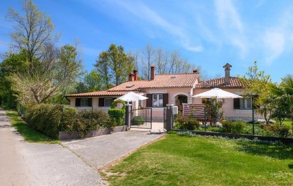 Apartman Marija, Santalezi