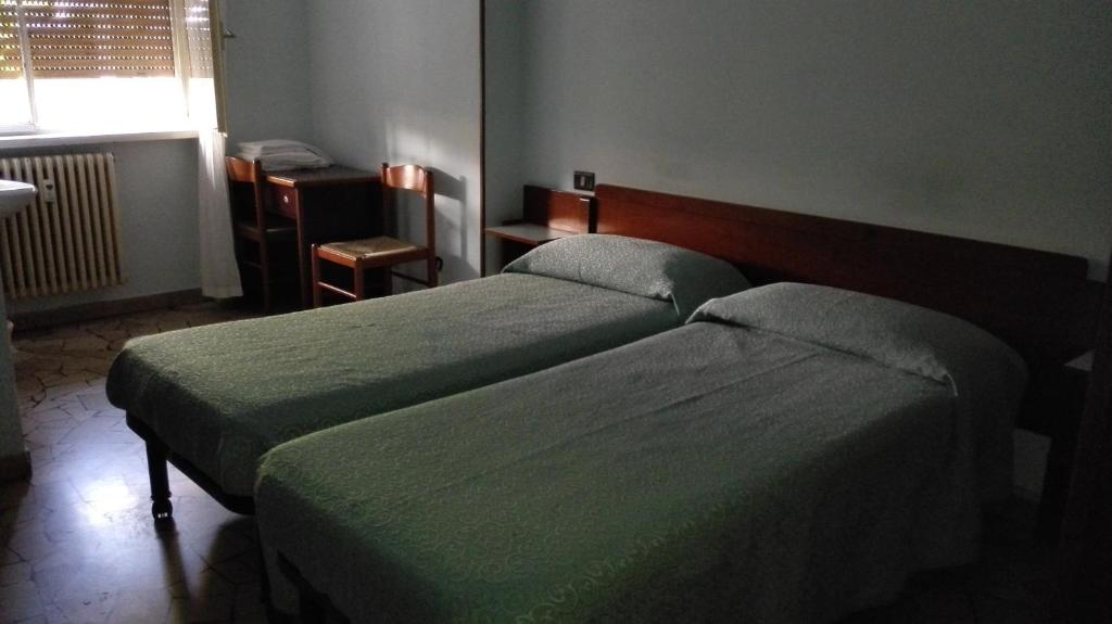 Hotel Mira photo
