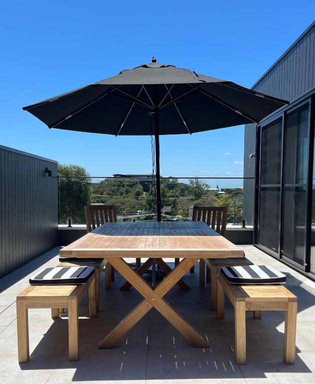 Panoramic Bayview Luxe, Rye