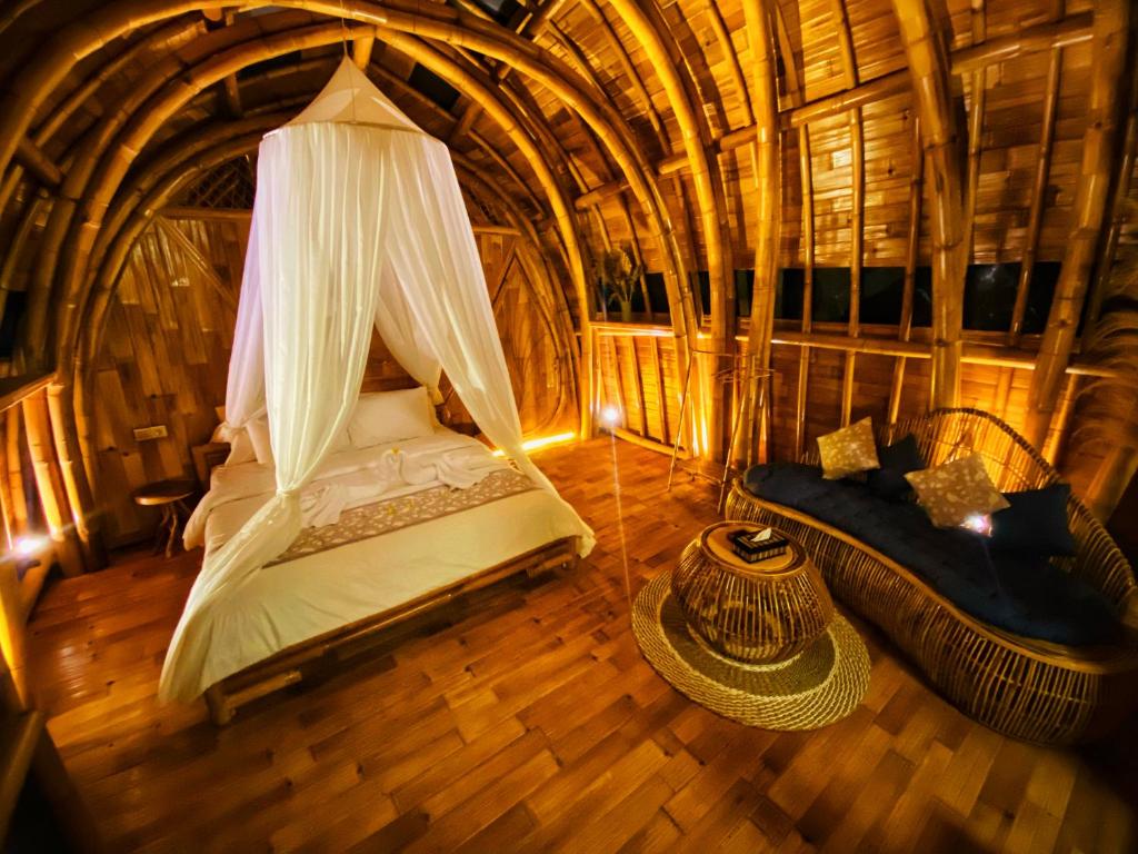 Bamboo House &#8211; Ecobreeze