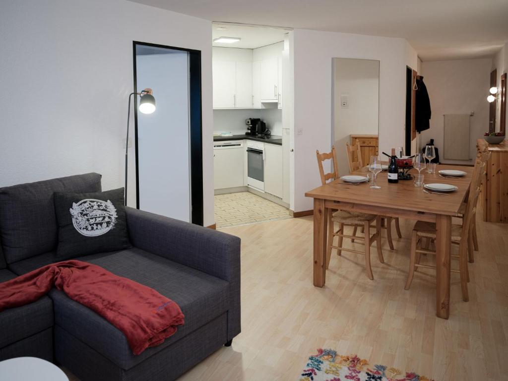 Apartment Pasadena-4 by Interhome - 2