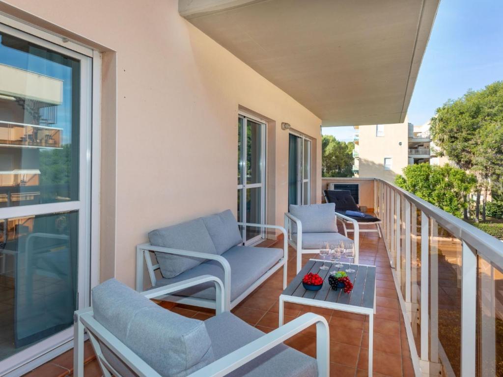 Apartment Montserrada-3 by Interhome - 2