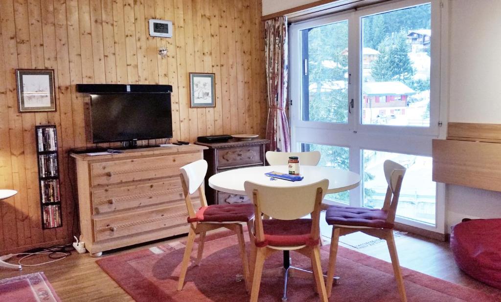 Ski-in Apartment in Anzere - 2